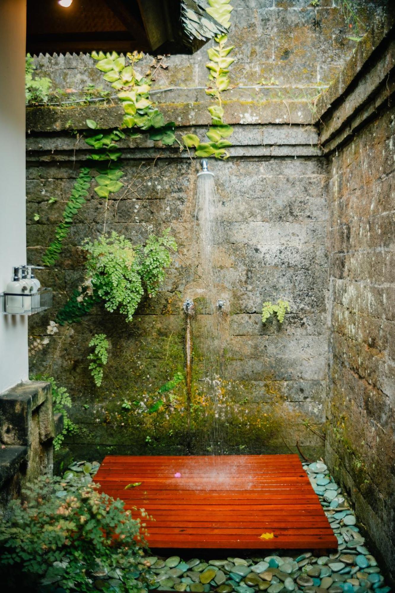 Ibah Hotel Ubud  Exterior photo